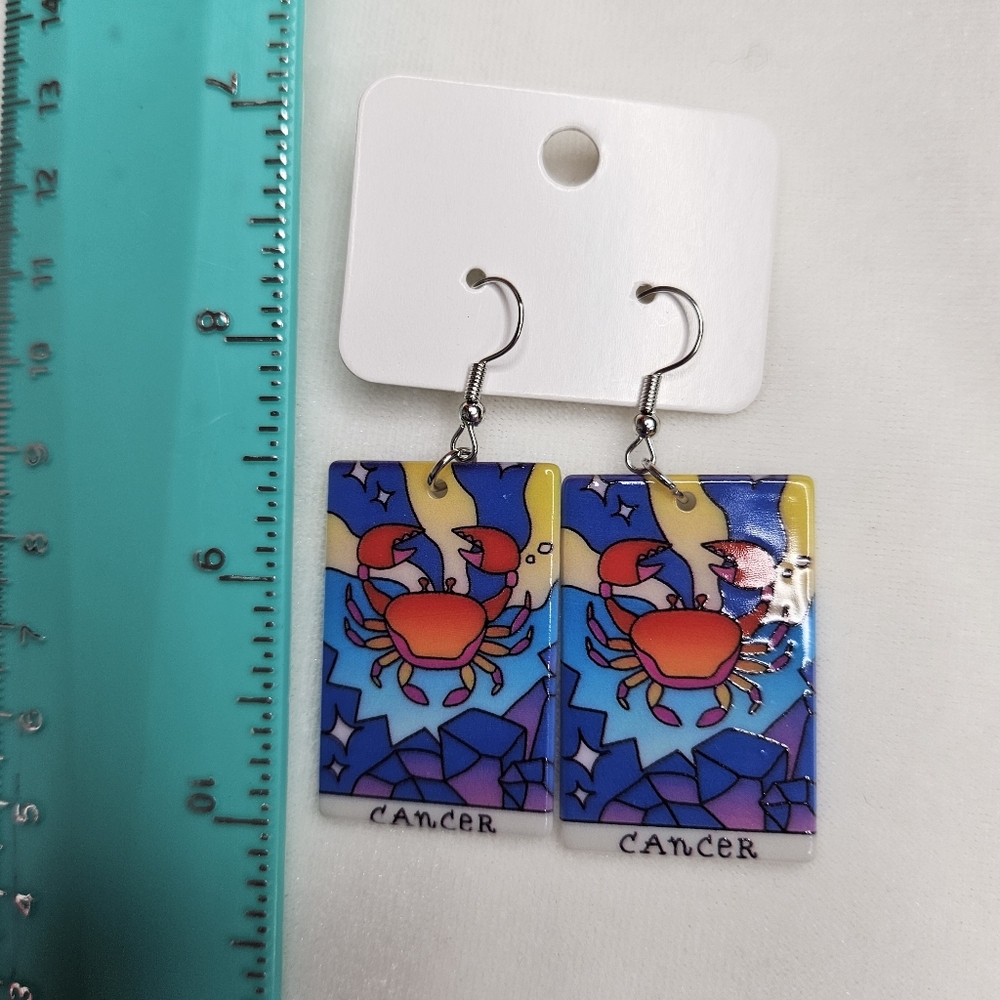 Women's Horoscope Cancer Crab Tarot Card Square Pierced Earrings Colorful NWOT